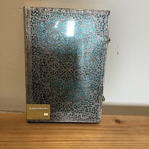 NWT Paperblanks book.